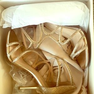 Vince Camuto Ranee Gold Sparkle heels in size 8.5